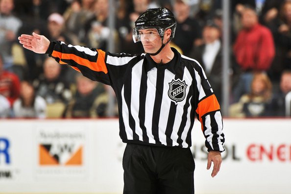 Can a Linesman Call a Penalty in Hockey  